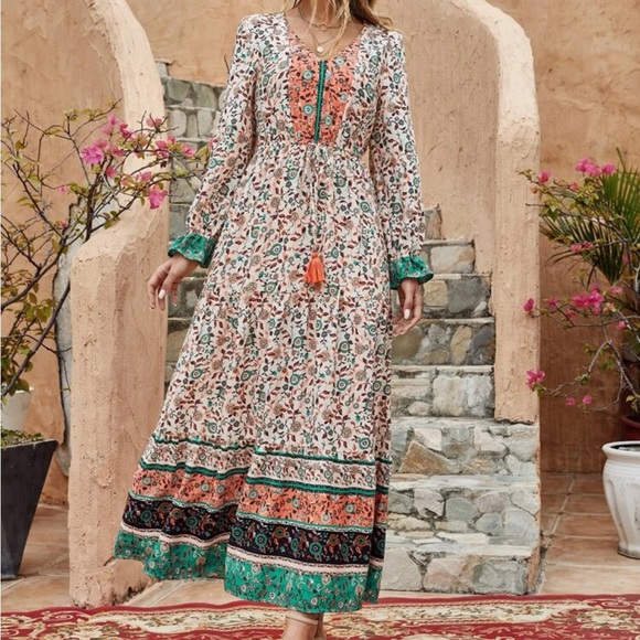 Allover print dress - Picture 4 of 4